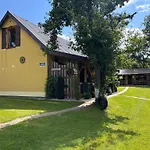 Holiday home Domki Bialogarda Bialogarda