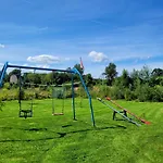 Holiday home Domki Bialogarda *