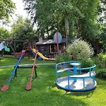 Holiday home Domki Bialogarda *