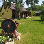 Holiday home Domki Bialogarda Bialogarda